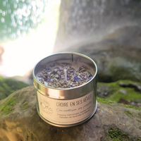 bougie-soin-energetique-energie-bien-etre-vegetale-artisanale-fait-main-fleurie-fleur-petales-paillette-micas-reves-projet-coire-action4