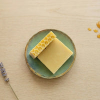 savon solide naturel au miel et cire d'abeille
