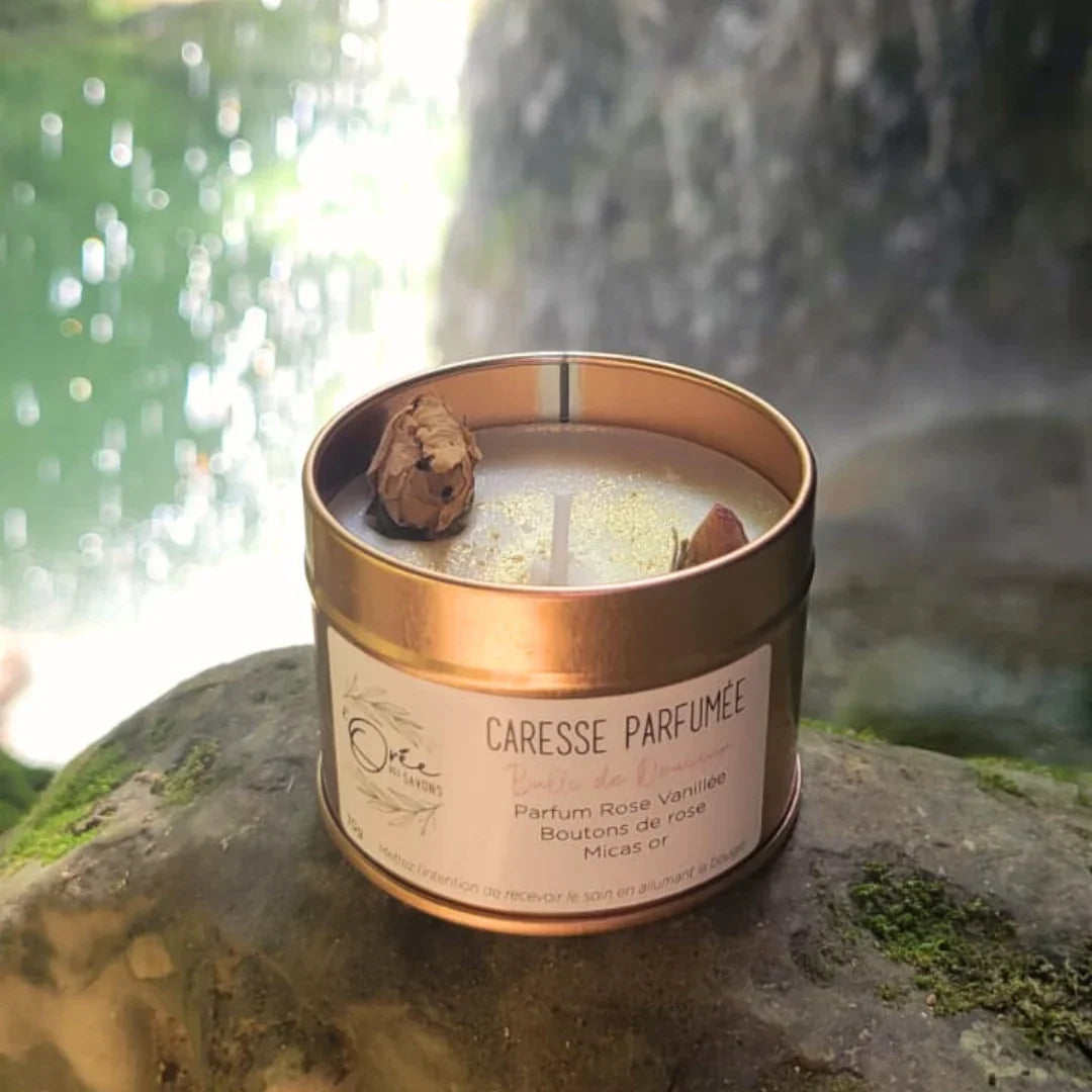 bougie bien-être de soin énergétique parfum rose vanille caresse parfumée nature