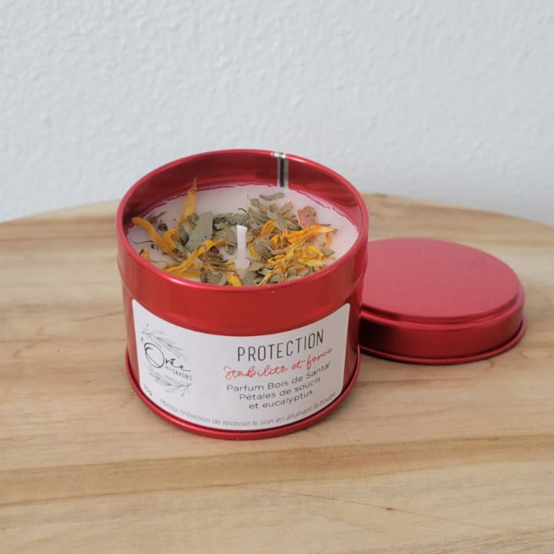 bougie-soin-energetique-energie-bien-etre-vegetale-artisanale-fait-main-fleurie-fleur-petales-micas-protection-ancrage-force-bois-santal