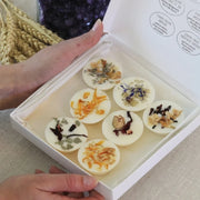coffret de fondants galets parfumés sur les 7 chakras